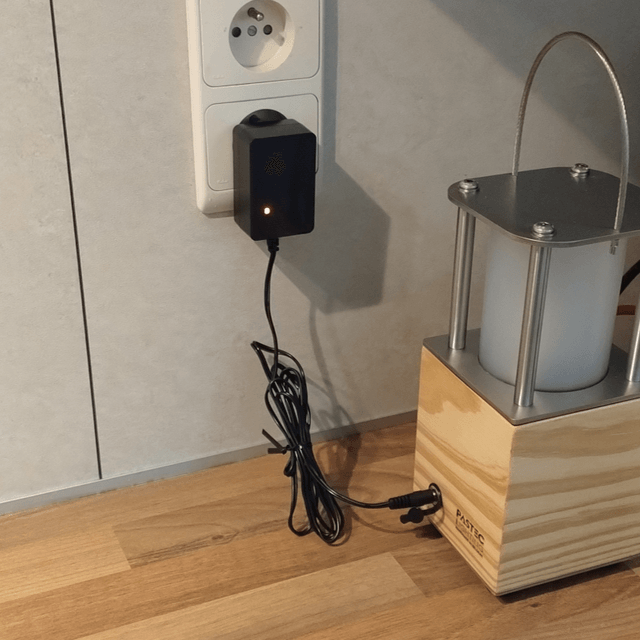 Chargeur de lanterne 12V-0,5A